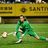El arquero, en un partido con el filial del Barça El arquero, en un partido con el filial del Barça