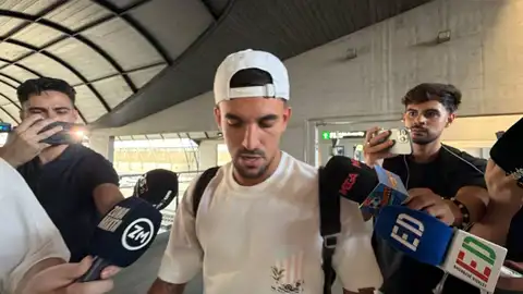 Al gato y al ratón entre el Betis y Dani Ceballos Al gato y al ratón entre el Betis y Dani Ceballos