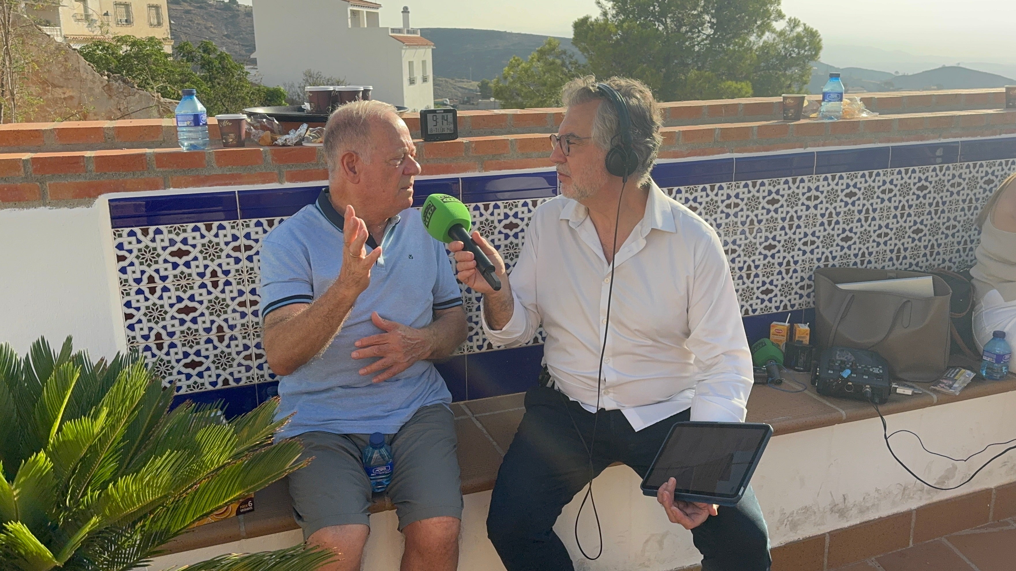 "Estaba tomándome unos boquerones y vino mi mujer y dijo que nos vamos", José le cuenta a Alsina cómo huyó del fuego "Estaba tomándome unos boquerones y vino mi mujer y dijo que nos vamos", José le cuenta a Alsina cómo huyó del fuego