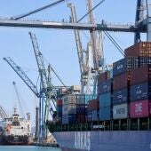 barco de contenedores de Port Castelló 