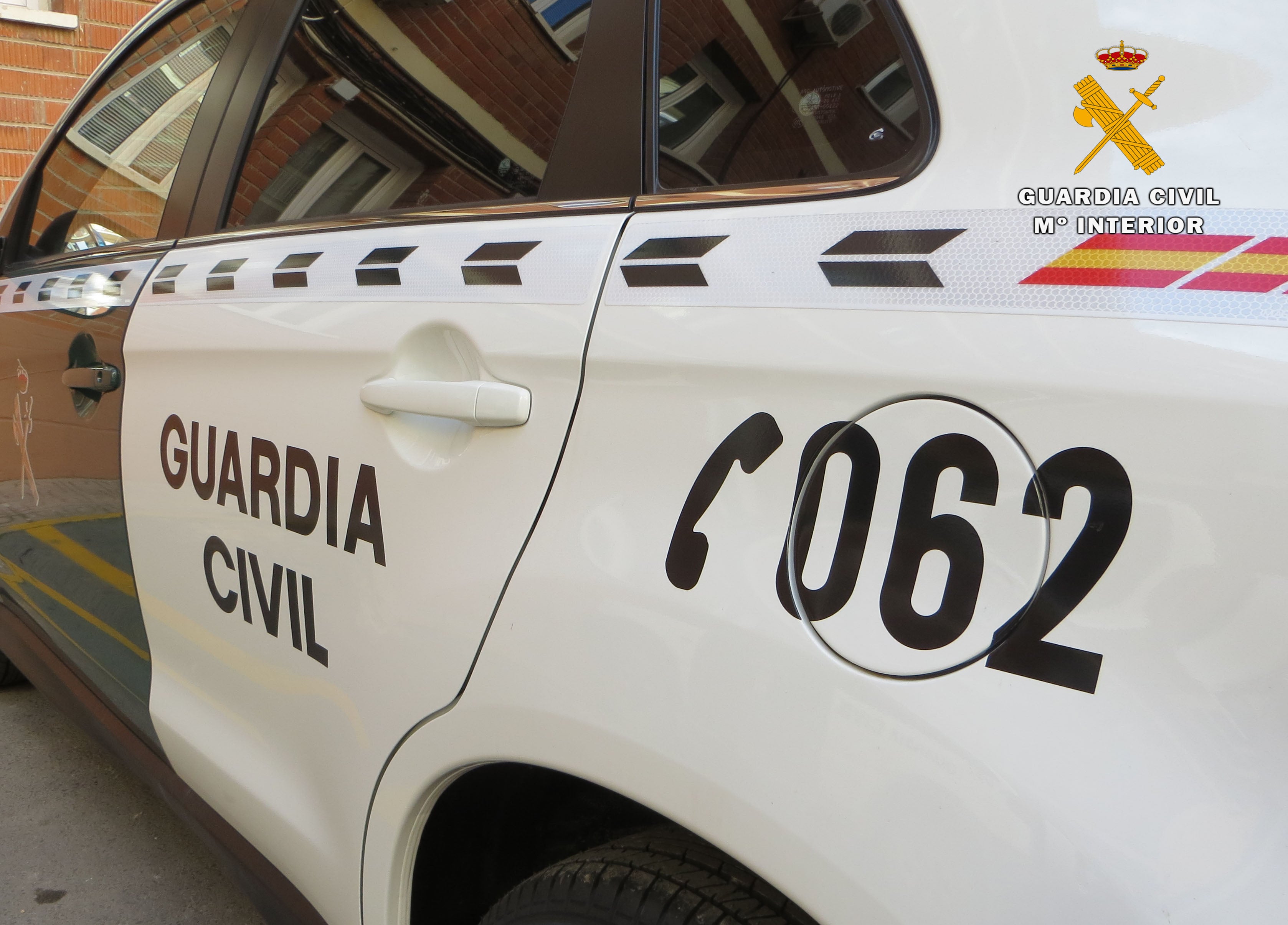 La Guardia Civil detiene en Elche a un hombre por coordinar un grupo que estafaba por el método del 'hijo en apuros' La Guardia Civil detiene en Elche a un hombre por coordinar un grupo que estafaba por el método del 'hijo en apuros'