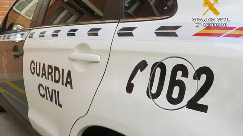 La Guardia Civil de Albacete detiene a una persona por un delito de extorsión tras exigirle pagos por un falso gasto médico La Guardia Civil de Albacete detiene a una persona por un delito de extorsión tras exigirle pagos por un falso gasto médico