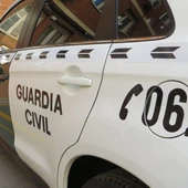 Vehículo de la Guardia Civil Vehículo de la Guardia Civil