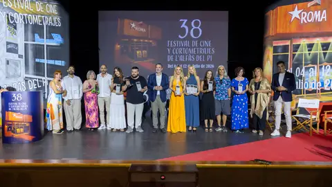 ‘Polígono X’, de Néstor López, gana el Faro de Plata del 38 Festival de Cine de ‘Polígono X’, de Néstor López, gana el Faro de Plata del 38 Festival de Cine de