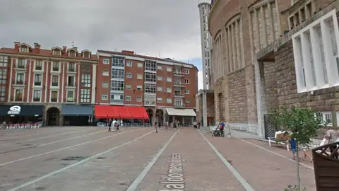 Plaza Baldomero Iglesias en Torrelavega Plaza Baldomero Iglesias en Torrelavega