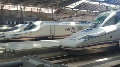 Estación María Zambrano de Málaga con trenes de AVE Estación María Zambrano de Málaga con trenes de AVE