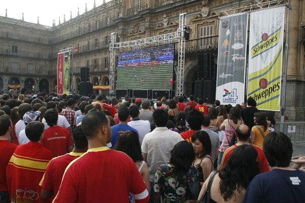 Proyección en la Plaza Mayor de Salamanca del España - Alemania de la final de la Eurocopa de 2008 Proyección en la Plaza Mayor de Salamanca del España - Alemania de la final de la Eurocopa de 2008