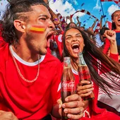 Coca-Cola activa el verano con fútbol, experiencia en el punto de venta e innovación de producto Coca-Cola activa el verano con fútbol, experiencia en el punto de venta e innovación de producto