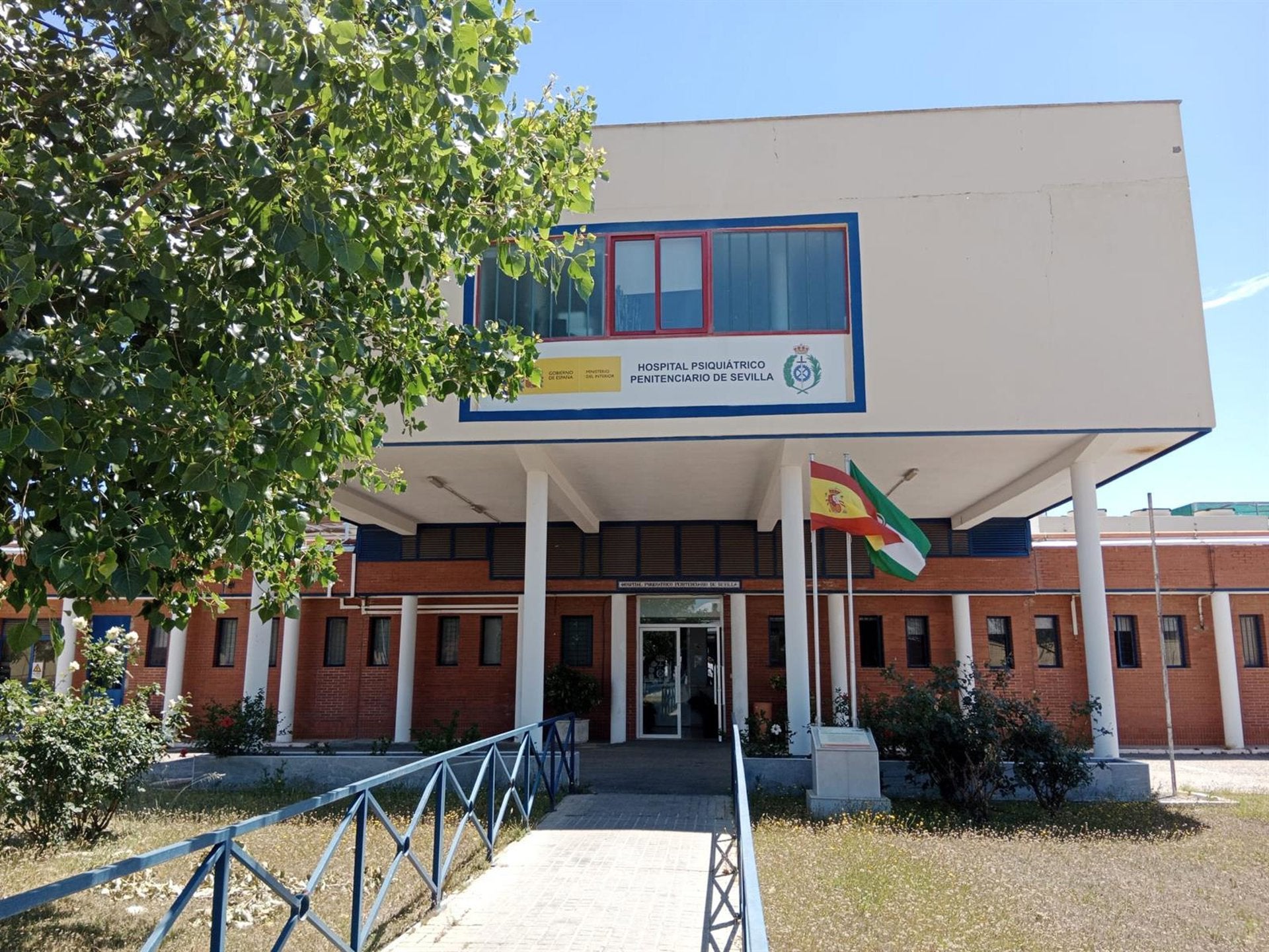 Un preso asesina a sus dos compañeros de celda en el Hospital Psiquiátrico Penitenciario de Sevilla Un preso asesina a sus dos compañeros de celda en el Hospital Psiquiátrico Penitenciario de Sevilla