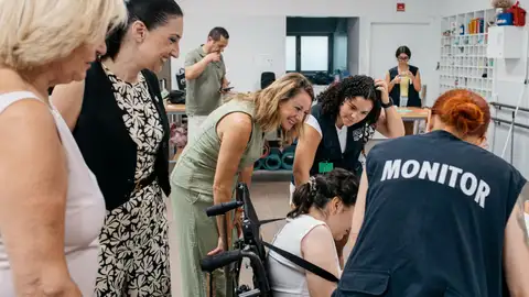 Castellón ampliará los servicios de conciliación para familias con alumnado con necesidades especiales Castellón ampliará los servicios de conciliación para familias con alumnado con necesidades especiales