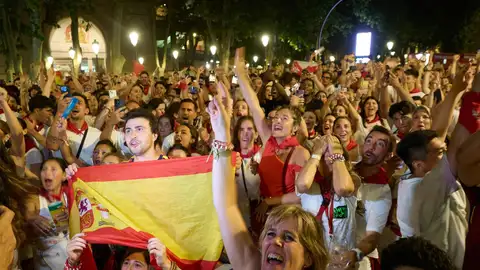 Pamplona instalará pantallas gigantes en la Plaza del Castillo para ver la final del Mundial Pamplona instalará pantallas gigantes en la Plaza del Castillo para ver la final del Mundial