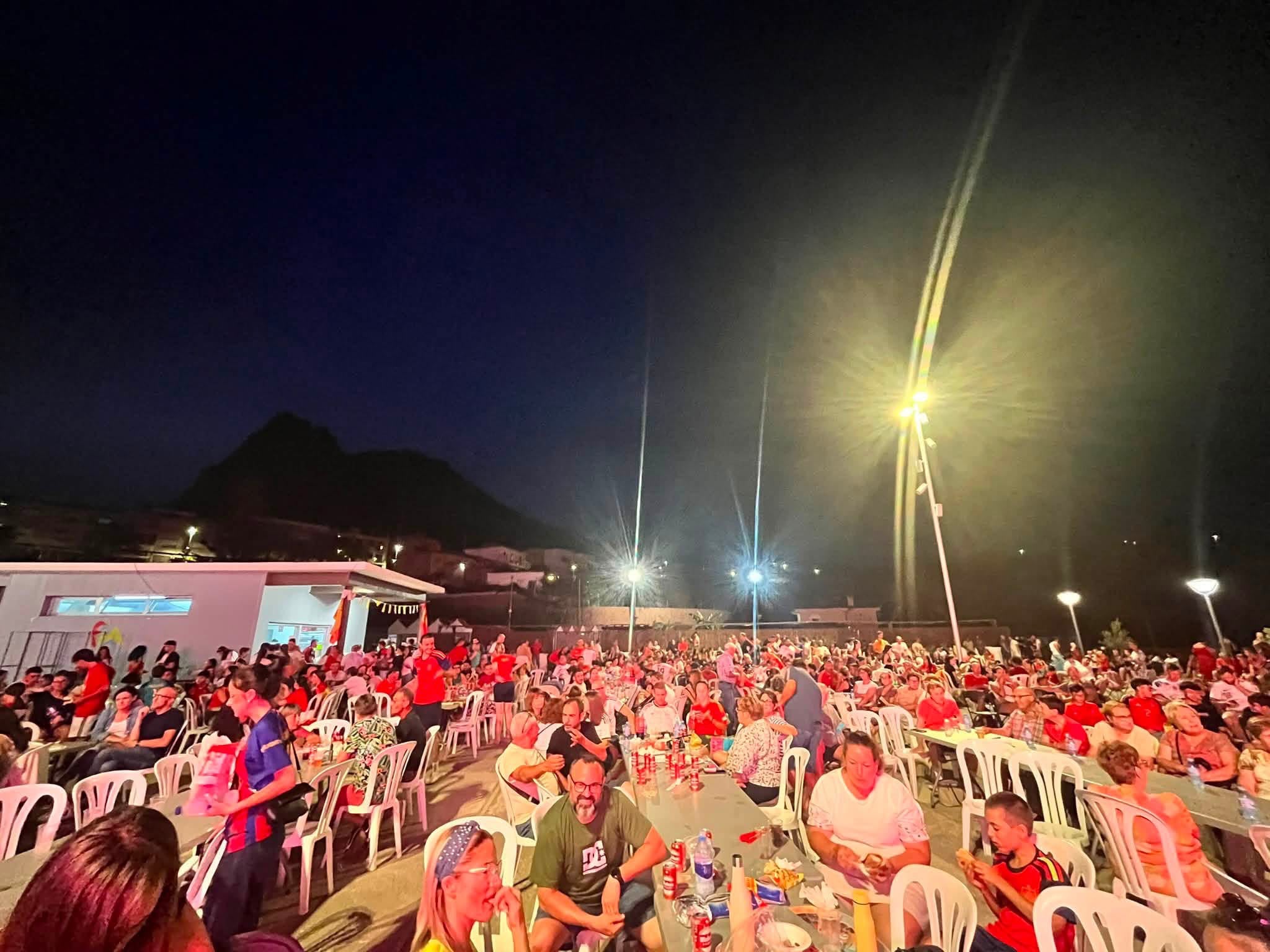 La Marina Baixa celebra el triunfo de España en semifinales del Mundial La Marina Baixa celebra el triunfo de España en semifinales del Mundial