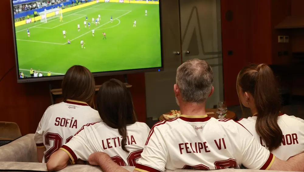 La Casa Real publica un emotivo vídeo en Instagram de su reacción a la victoria de España en la semifinal del Mundial/ Casa Real La Casa Real publica un emotivo vídeo en Instagram de su reacción a la victoria de España en la semifinal del Mundial/ Casa Real
