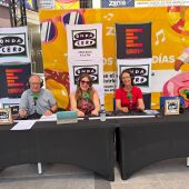 Emisión en directo del programa 'Más de uno' Vega Baja desde el Centro Comercial Zenia Boulevard