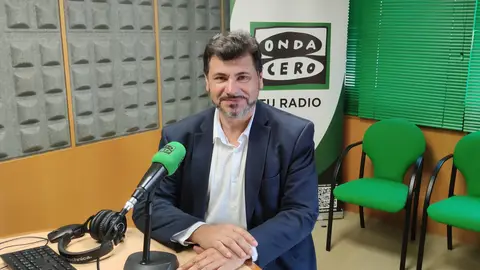 Visítanos o alcalde de Meaño, Carlos Viéitez, para presentarnos as novidades da Festa do Viño que comeza este xoves, 16 de xullo, celebrando vodas de prata. Entrevista en Más de Uno Pontevedra