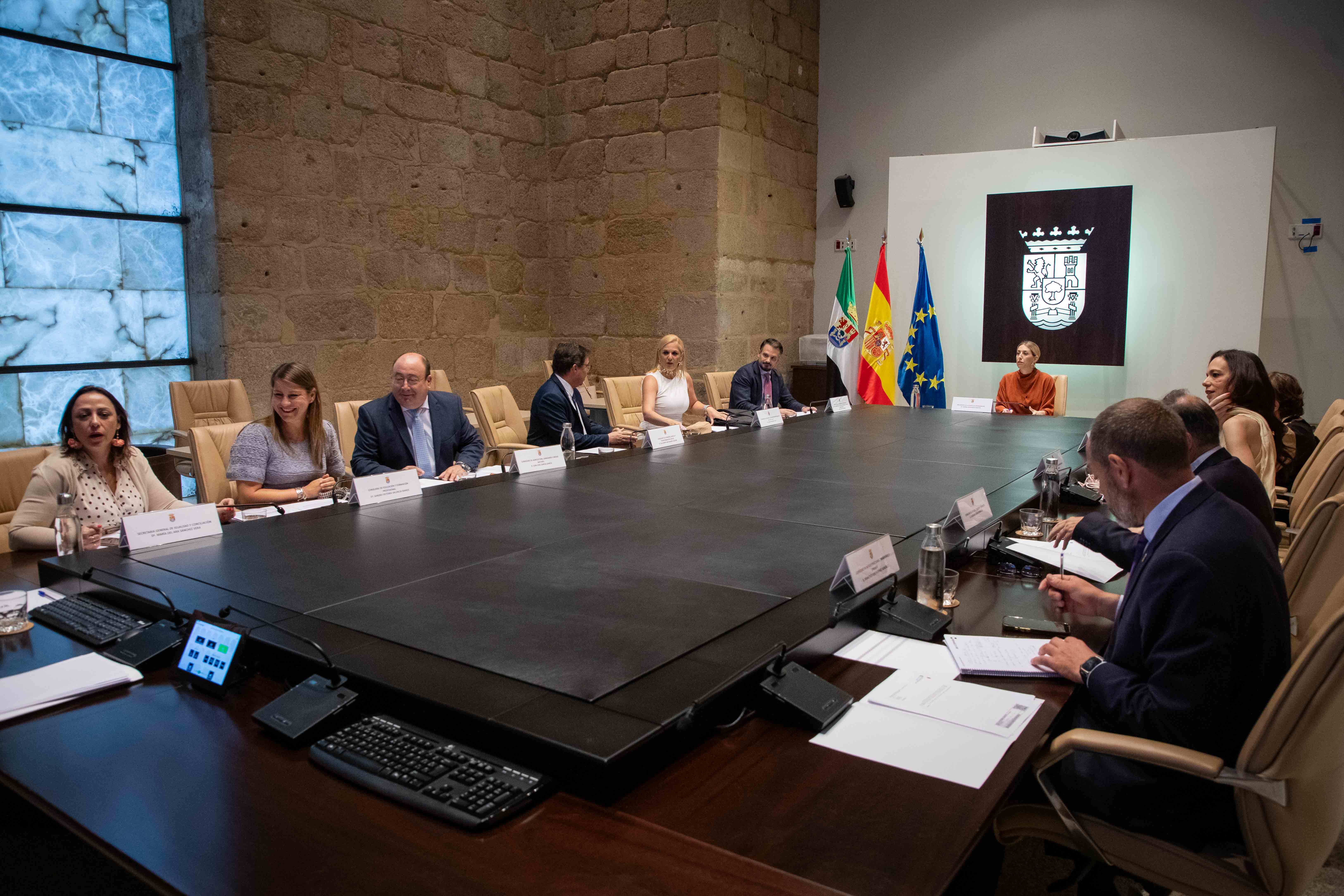 Extremadura vacunará contra la gripe a todos los niños de infantil y primaria en los colegios Extremadura vacunará contra la gripe a todos los niños de infantil y primaria en los colegios