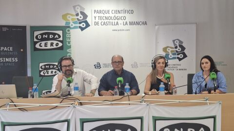 Javier Ru&iacute;z y Paloma Gallego desde el PCYT de Albacete. 