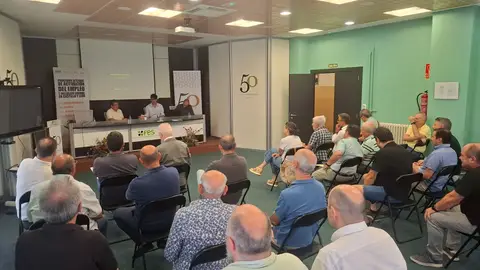 La FES ha acogido una primera reunión para plantear la posibilidad de cambiar el uso del polígono El Cerro de industrial a urbano La FES ha acogido una primera reunión para plantear la posibilidad de cambiar el uso del polígono El Cerro de industrial a urbano