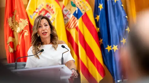 La vivienda, las infraestructuras y los vuelos centran los anuncios Chueca La alcaldesa, Natalia Chueca, durante su intervención