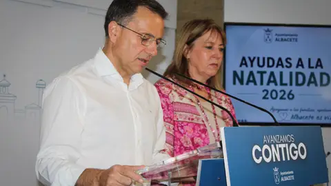 Manuel Serrano ha presentado una nueva línea de ayudas para la natalidad Manuel Serrano ha presentado una nueva línea de ayudas para la natalidad