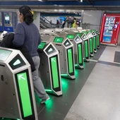 Imagen de archivo de los tornos de la estación de metro 'Moncloa' en la línea 6 Imagen de archivo de los tornos de la estación de metro 'Moncloa' en la línea 6