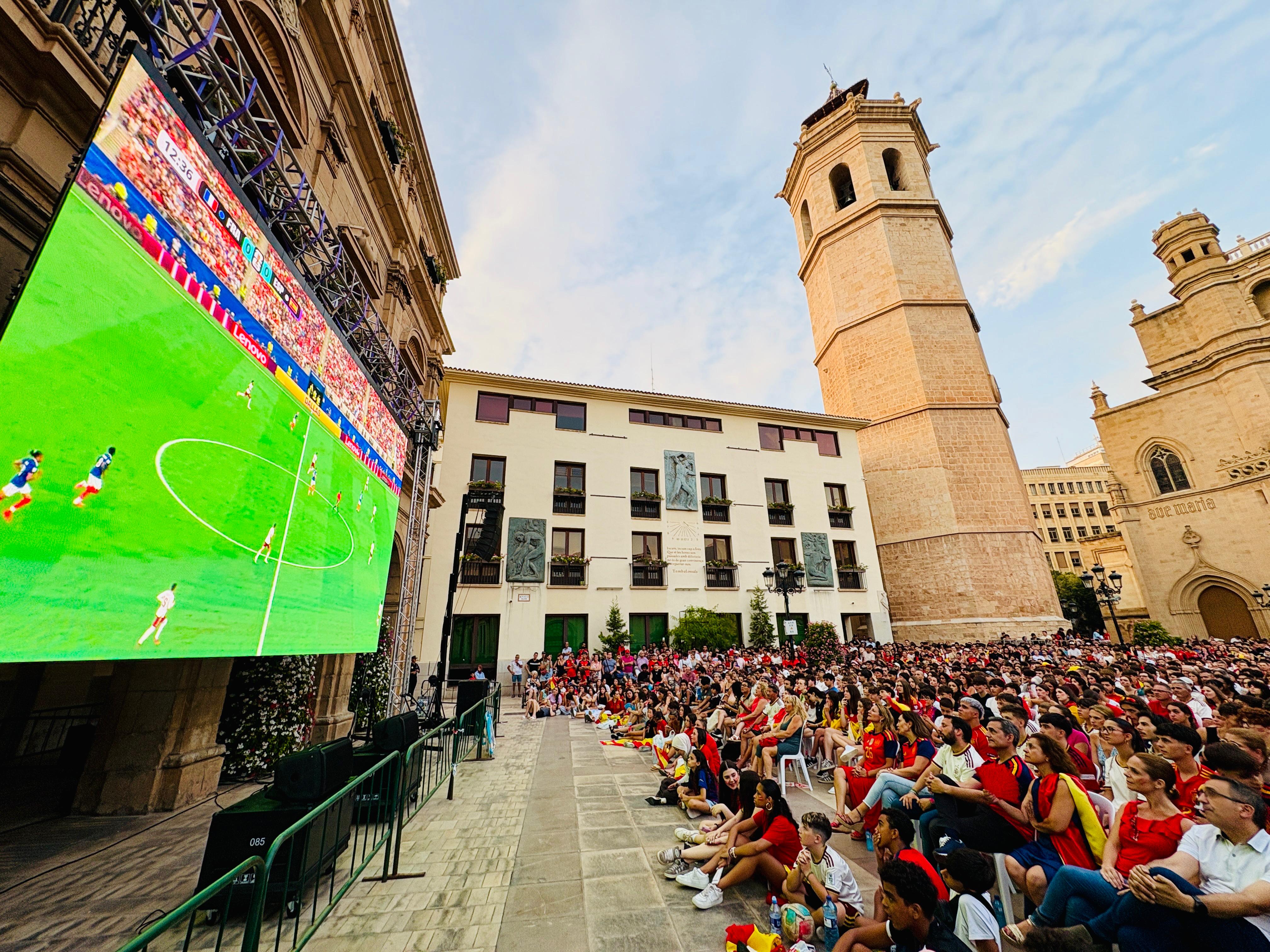Castellón instalará dos pantallas gigantes para seguir la final del Mundial con animación desde dos horas antes Castellón instalará dos pantallas gigantes para seguir la final del Mundial con animación desde dos horas antes