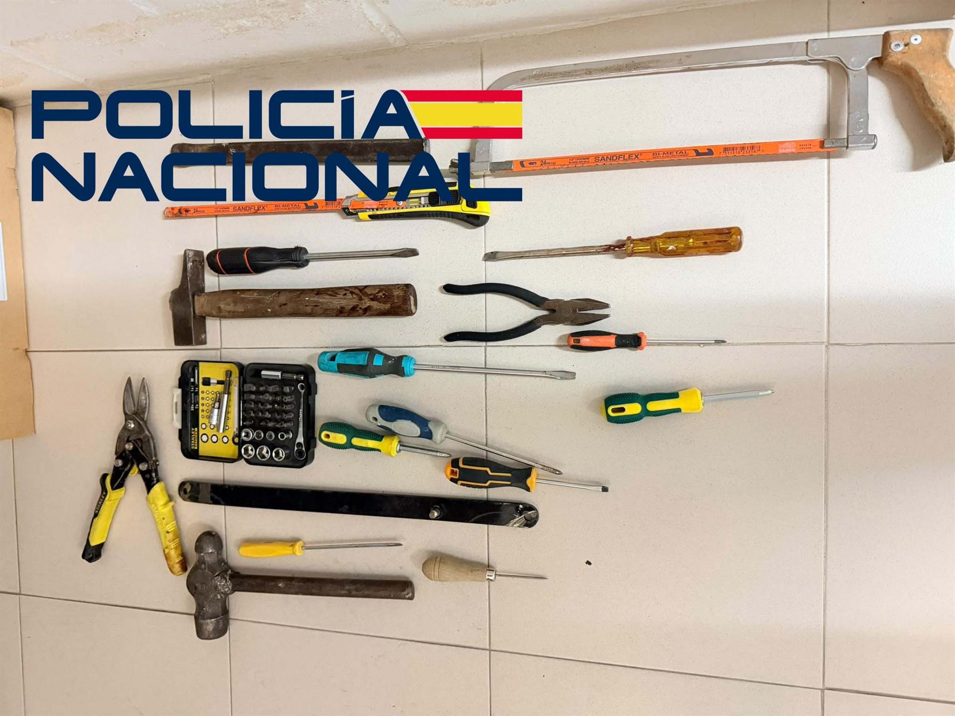 Detenido un hombre de 60 años en Plasencia tras intentar robar en un establecimiento hostelero y huir por los tejados Detenido un hombre de 60 años en Plasencia tras intentar robar en un establecimiento hostelero y huir por los tejados