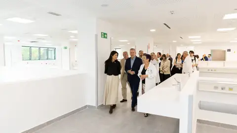 El Hospital Clínico de Santiago sumará este año un nuevo edificio de 5.300 m² para albergar la unidad de mama, el hospital de día y la unidad de reproducción asistida El Hospital Clínico de Santiago sumará este año un nuevo edificio de 5.300 m² para albergar la unidad de mama, el hospital de día y la unidad de reproducción asistida