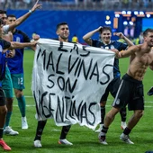 La posible sanción a la que se expone Lo Celso tras mostrar una pancarta de Las Malvinas La posible sanción a la que se expone Lo Celso tras mostrar una pancarta de Las Malvinas
