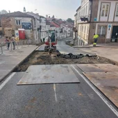 El concello de Santiago inicia las obras para mejorar la seguridad en la Rúa das Rodas con una plataforma peatonal El concello de Santiago inicia las obras para mejorar la seguridad en la Rúa das Rodas con una plataforma peatonal