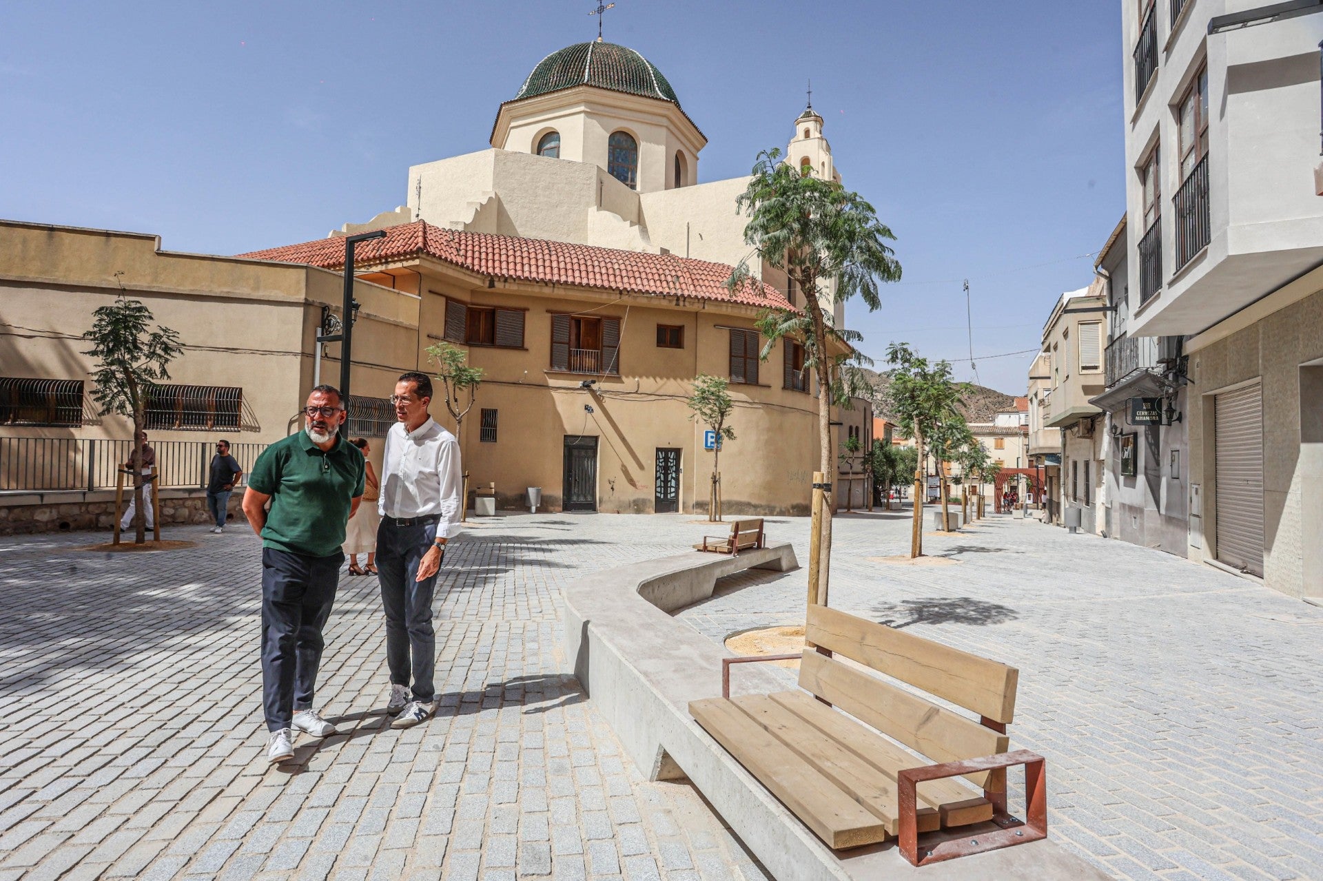 Elda finaliza las obras en el entorno de la iglesia de Santa Ana y amplía los espacios de ocio del municipio Elda finaliza las obras en el entorno de la iglesia de Santa Ana y amplía los espacios de ocio del municipio