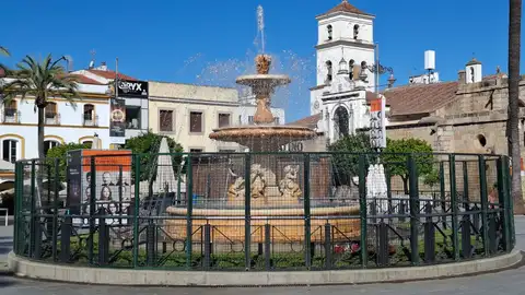 Fuente de la Plaza de España de Mérida Fuente de la Plaza de España de Mérida