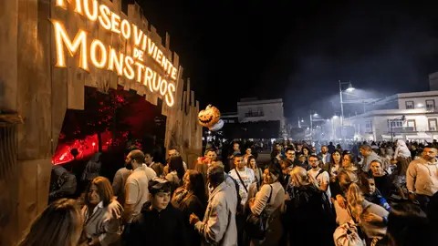 Una foto de ambiente de Halloween en San Fernando Una foto de ambiente de Halloween en San Fernando