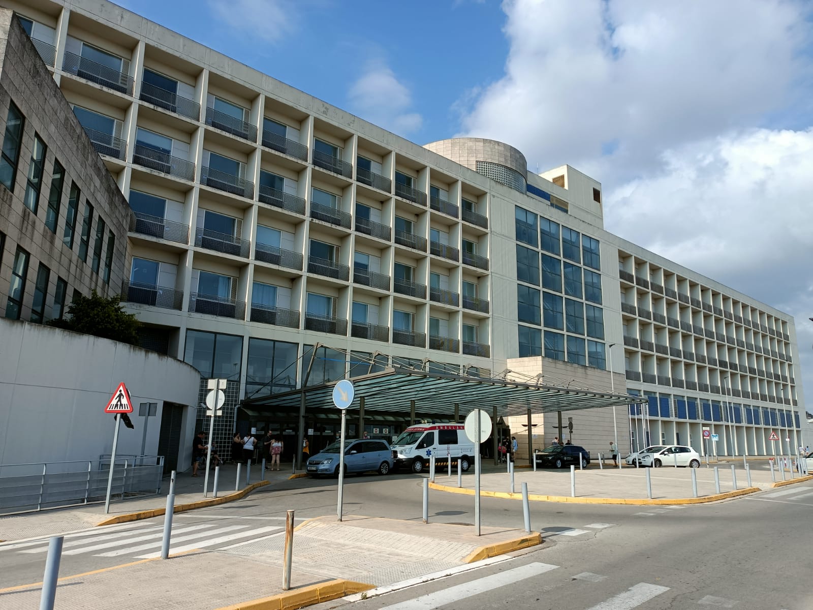 El personal de urgencias del Hospital de La Ribera sufre el síndrome de burnout o “trabajador quemado” episode artwork