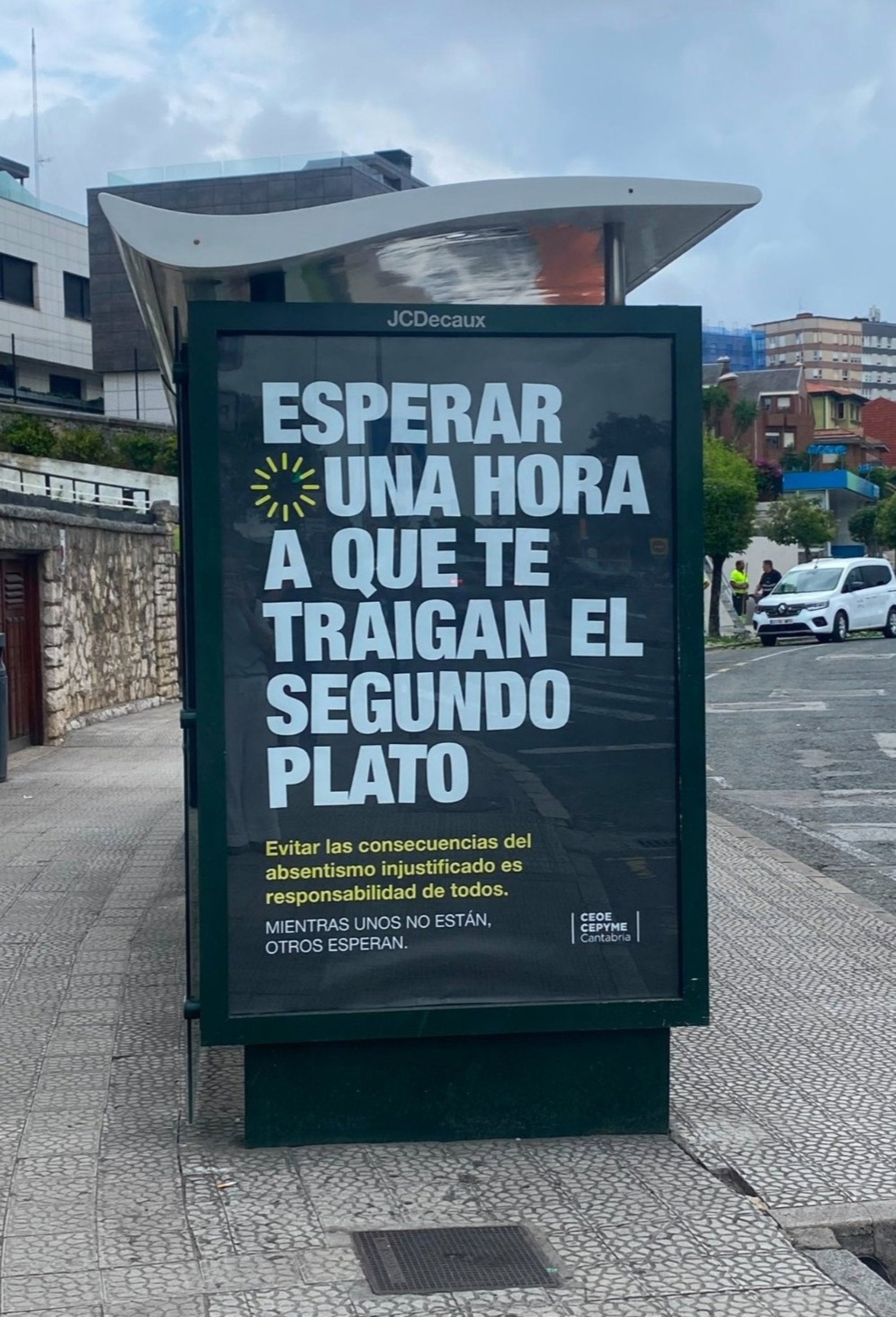 CCOO exige a CEOE que retire su "intolerable" campaña en Santander sobre absentismo CCOO exige a CEOE que retire su "intolerable" campaña en Santander sobre absentismo