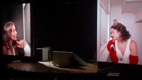 La actriz colombiana Juliana, en el confesionario de Rosal&iacute;a en Bogot&aacute; (Colombia)