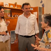 Visita a una de las viviendas Visita a una de las viviendas