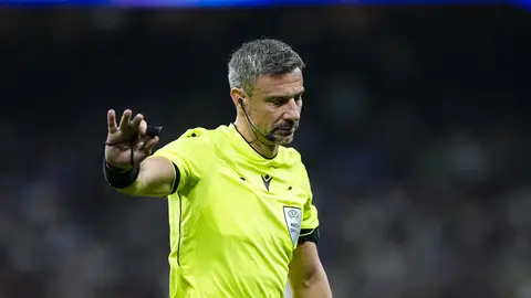 Imagen de archivo de Slavko Vinčić, el árbitro de la final del Mundial 2026 entre España y Argentina Imagen de archivo de Slavko Vinčić, el árbitro de la final del Mundial 2026 entre España y Argentina