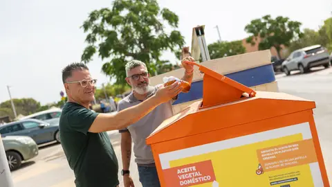 L’Alfàs del Pi recicla 312 litros de aceite usado y casi 900 kilos de textil en solo dos meses L’Alfàs del Pi recicla 312 litros de aceite usado y casi 900 kilos de textil en solo dos meses
