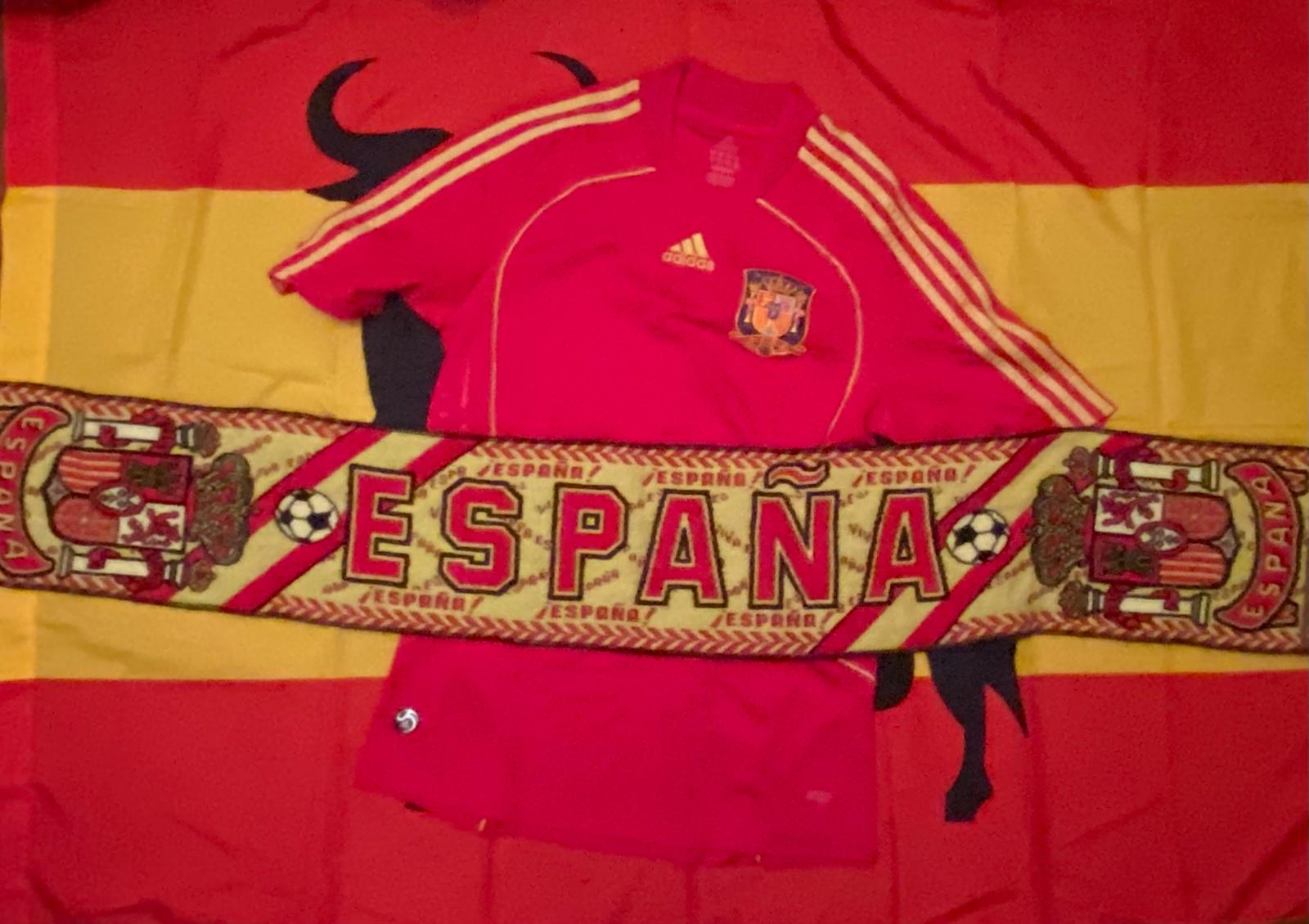 Bandera, camiseta y bufanda de España Bandera, camiseta y bufanda de España