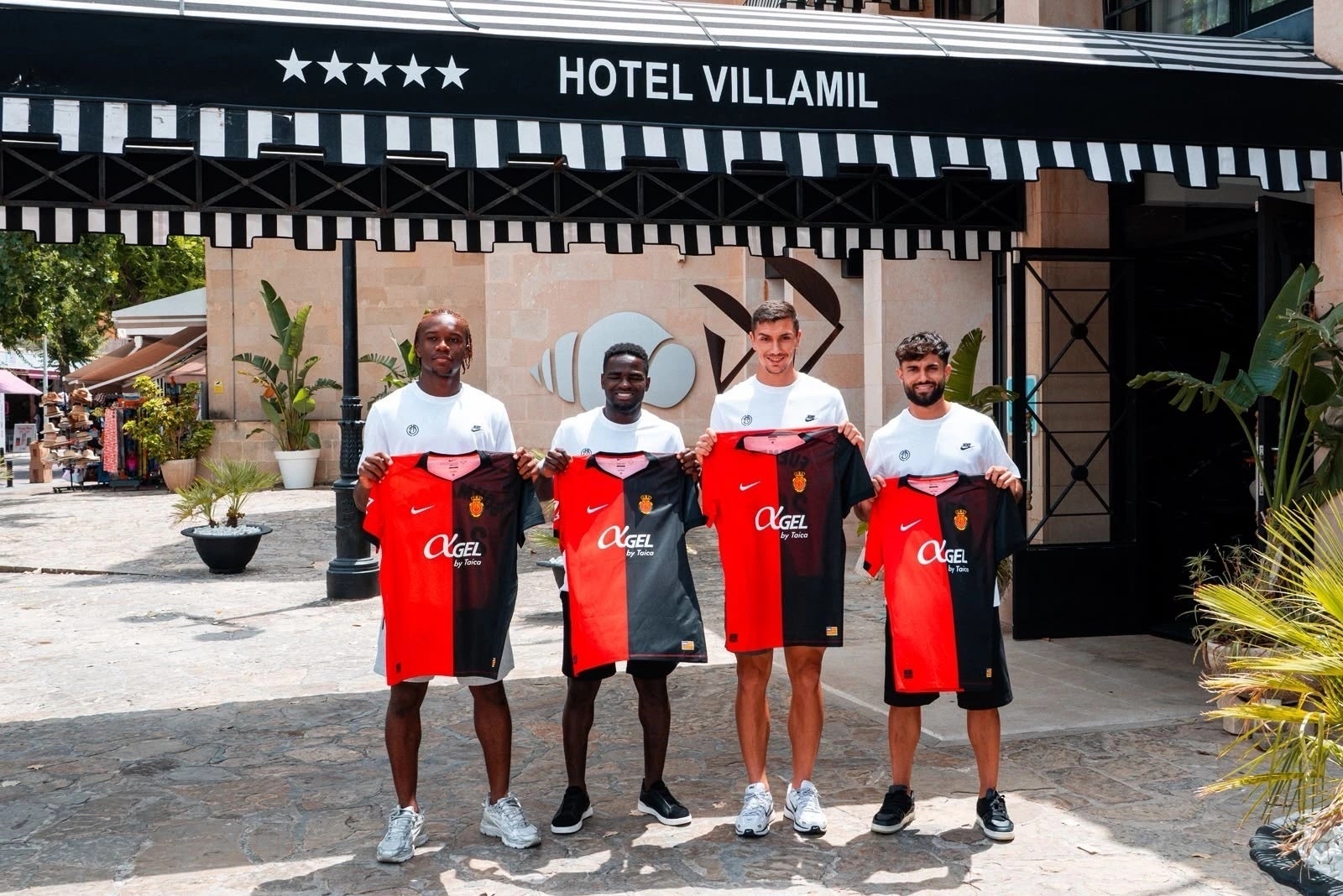 El RCD Mallorca presenta a Luvumbo, Fuentes, Soumahoro y Puigmal El RCD Mallorca presenta a Luvumbo, Fuentes, Soumahoro y Puigmal