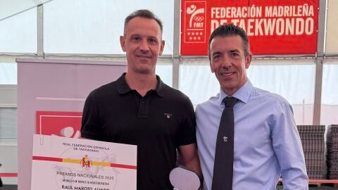 La Federaci&oacute;n Espa&ntilde;ola de Taekwondo ha premiado a Ra&uacute;l Maroto con la Medalla de Bronce al M&eacute;rito Deportivo por sus m&eacute;ritos deportivos y humanos