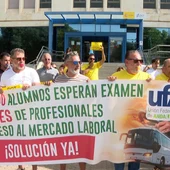 Las autoescuelas sevillanas califican de "insostenible" la falta de examinadores de Tráfico Las autoescuelas sevillanas califican de "insostenible" la falta de examinadores de Tráfico