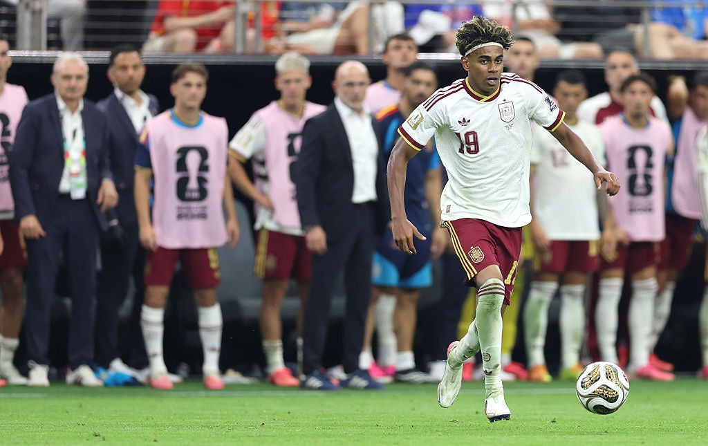 Así ve la prensa internacional la final del Mundial: "La ventaja que tiene España es que no es Lamine dependiente" Así ve la prensa internacional la final del Mundial: "La ventaja que tiene España es que no es Lamine dependiente"