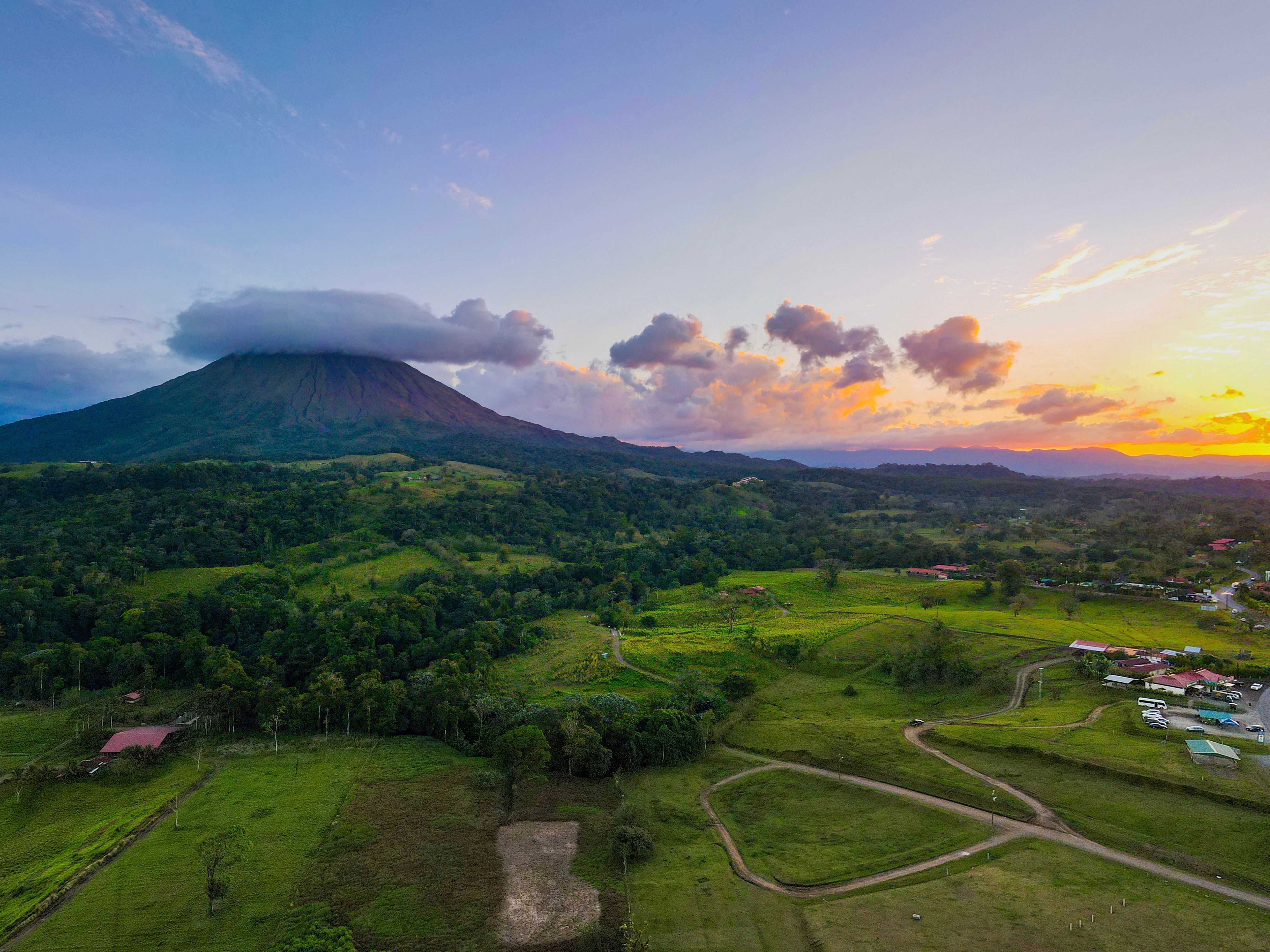 Costa Rica, destino de moda para viajar entre naturaleza, relax y Pura Vida episode artwork