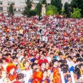 Los municipios de la Marina Baixa se sumaron este domingo a la marea roja para apoyar a la Selección Española en la gran final del Mundial 