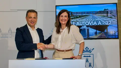 Suscrito el convenio que dotará a Albacete con una pasarela ciclista y peatonal Suscrito el convenio que dotará a Albacete con una pasarela ciclista y peatonal