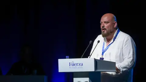Manuel Naharro, reelegido presidente del PP provincial de Badajoz con el 99,4% de los votos Manuel Naharro, reelegido presidente del PP provincial de Badajoz con el 99,4% de los votos