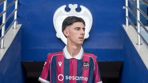 Dani Requena, tercer fichaje del Levante Dani Requena, tercer fichaje del Levante