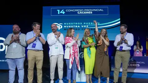 Guardiola pide al PP de Cáceres, ahora presidido por Elena Manzano, salir “a ganar” y recuperar la Diputación en 2027 Guardiola pide al PP de Cáceres, ahora presidido por Elena Manzano, salir “a ganar” y recuperar la Diputación en 2027
